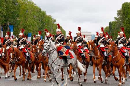 Военные на параде Дня взятия Бастилии